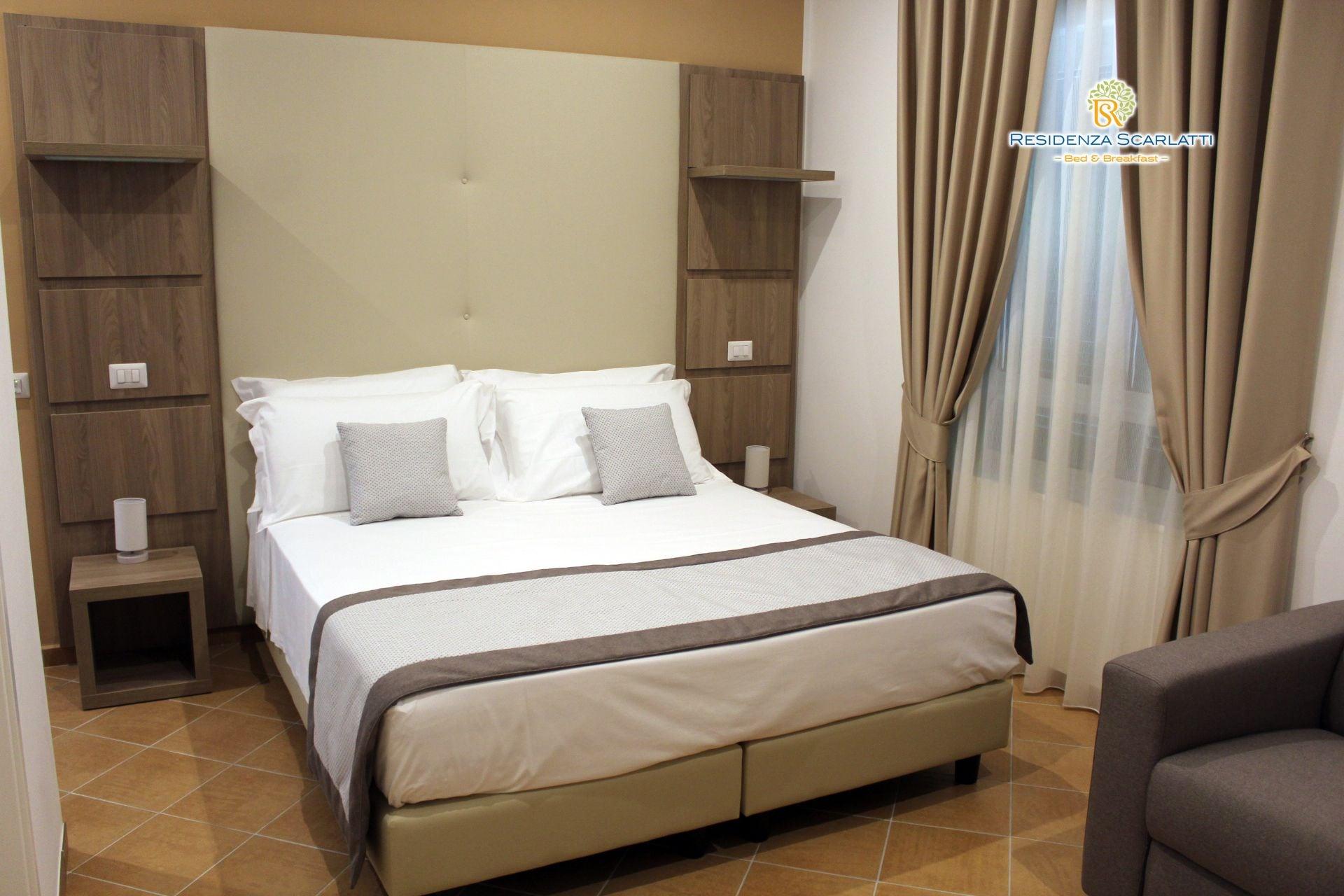 Hotiday Room Collection - Napoli Residenza Scarlatti Bagian luar foto