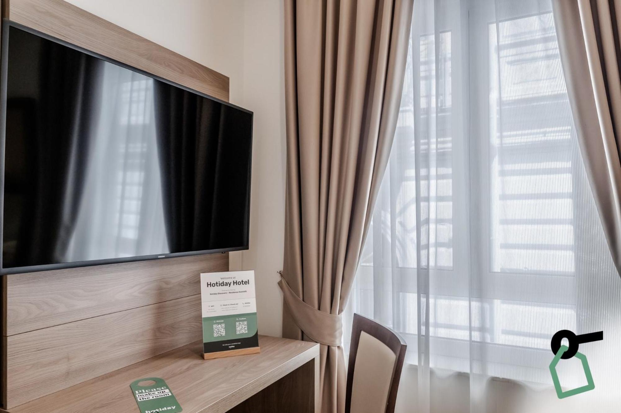 Hotiday Room Collection - Napoli Residenza Scarlatti Bagian luar foto