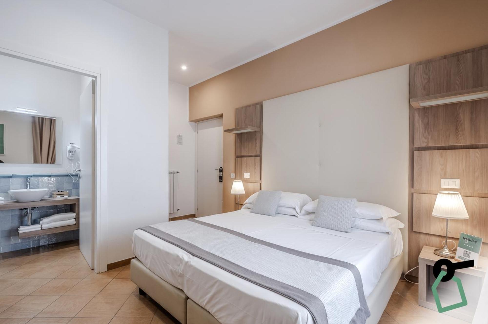 Hotiday Room Collection - Napoli Residenza Scarlatti Bagian luar foto